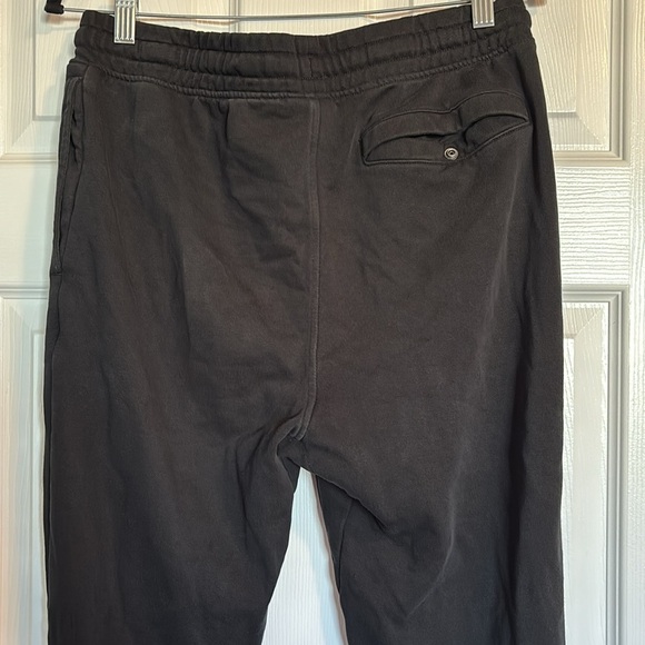 Gymshark men’s black jogger sweatpants size medium - Picture 7 of 10